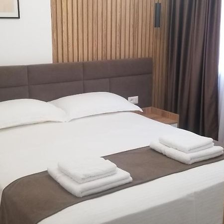 2A Near Blloku Area Apartment Tirana Zewnętrze zdjęcie